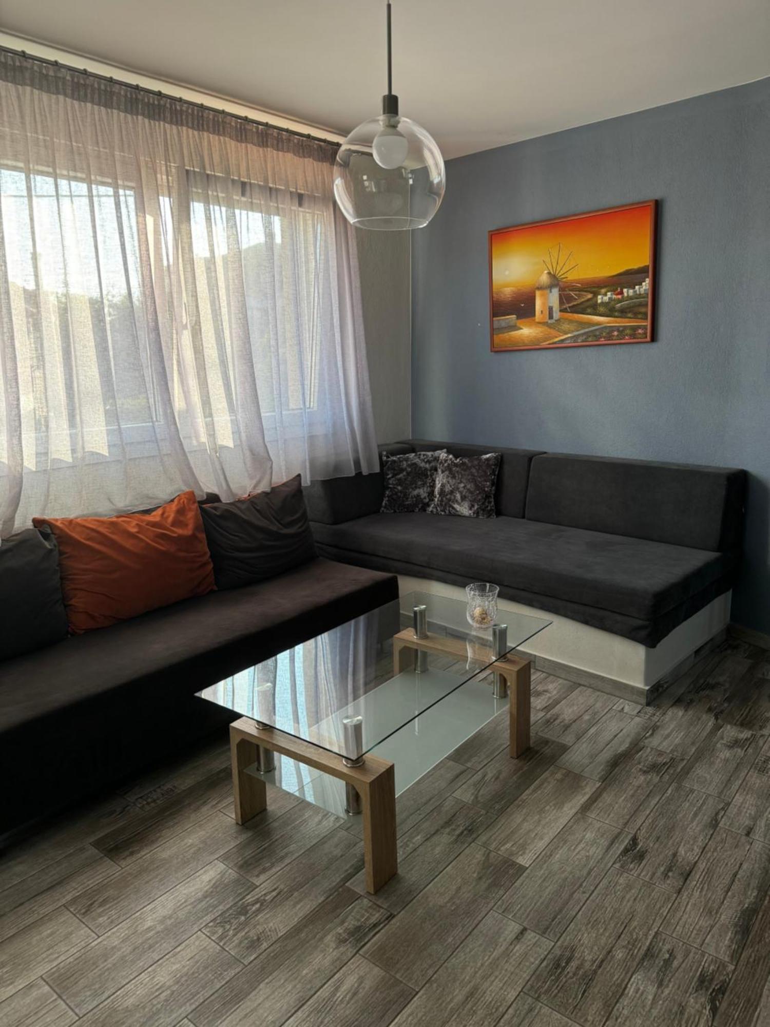 Private Modern Apartment Nea Roda Bagian luar foto