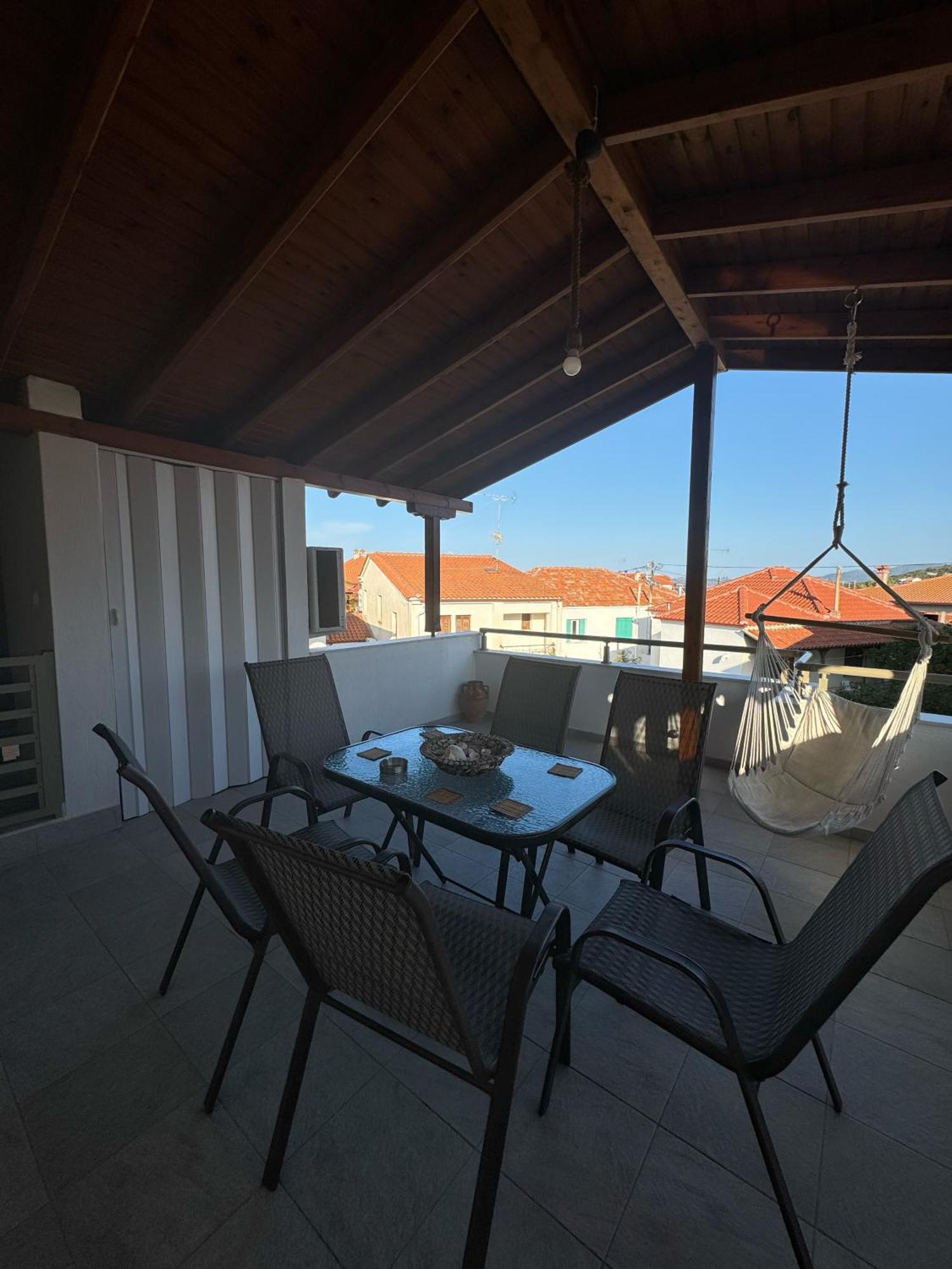 Private Modern Apartment Nea Roda Bagian luar foto